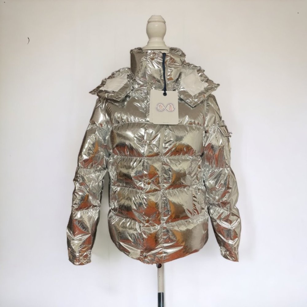 Moncler Maya 70 Short Down Jacket Platinum